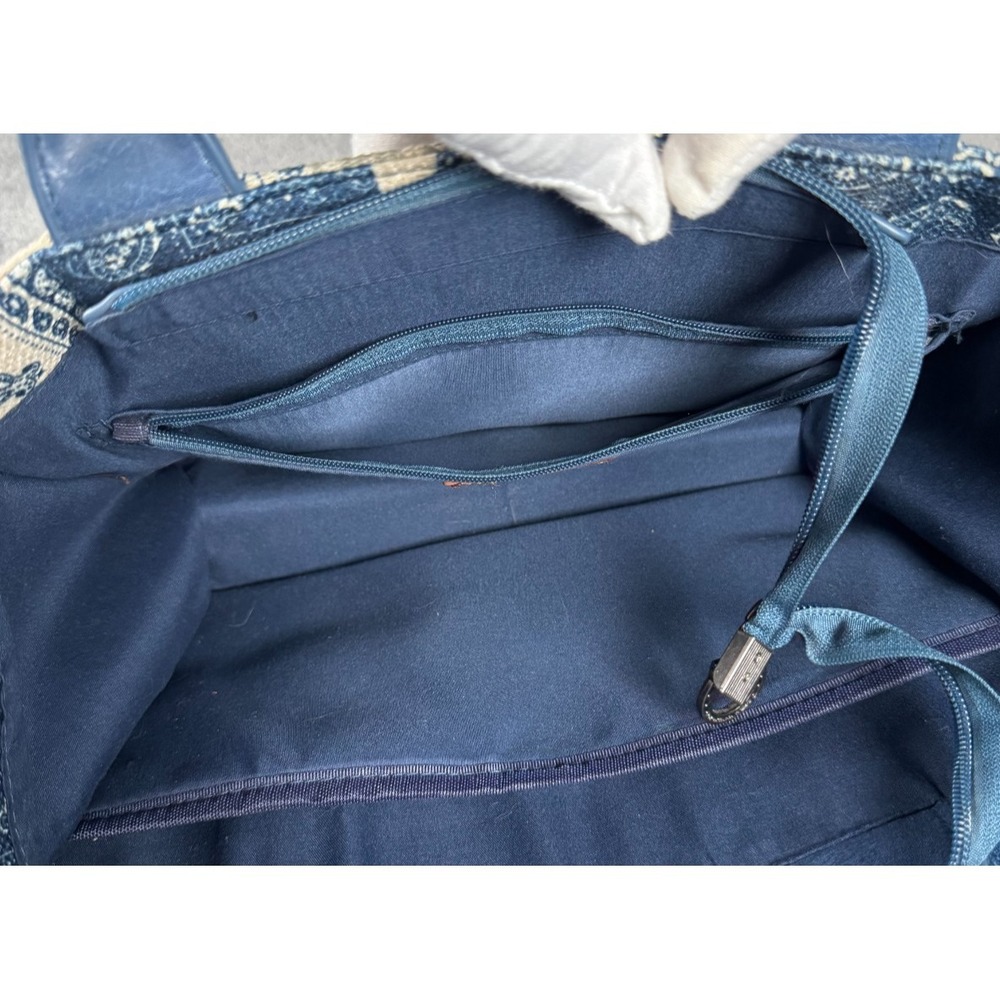 Montana West Bandana Paisley Concealed Carry Tote Bag Blue Cream No Strap - Picture 14 of 16